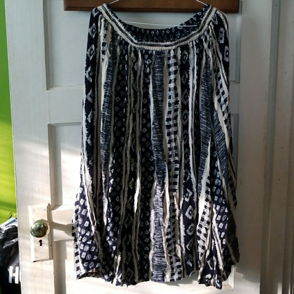 Long blue and white pattern skirt